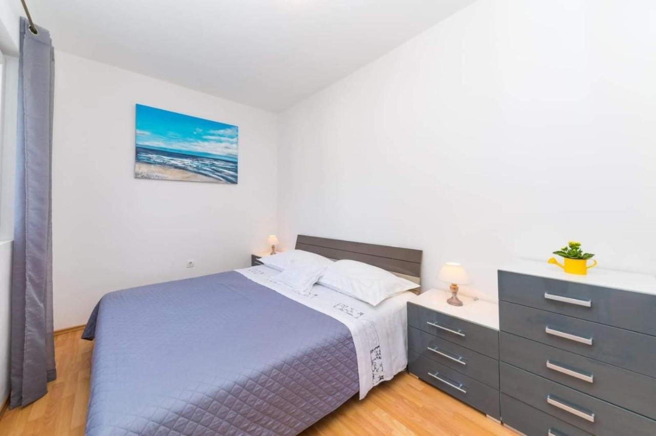 Apartments Villa Nea Leona Trogir Ngoại thất bức ảnh
