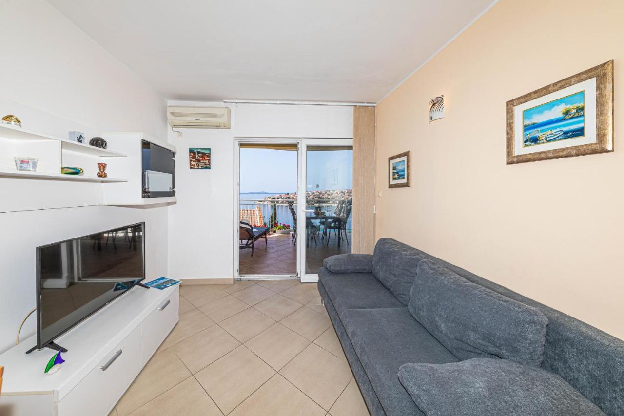 Apartments Villa Nea Leona Trogir Ngoại thất bức ảnh
