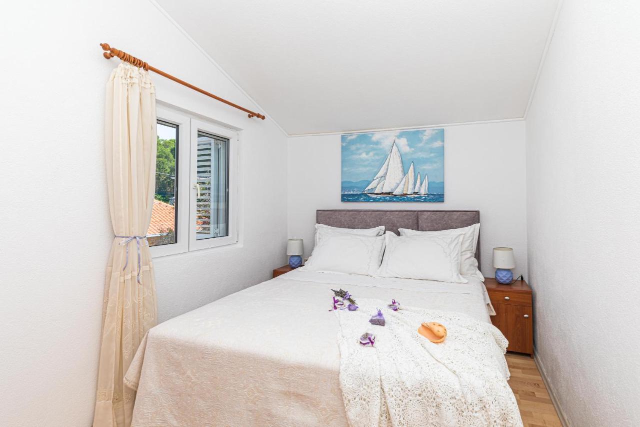 Apartments Villa Nea Leona Trogir Ngoại thất bức ảnh