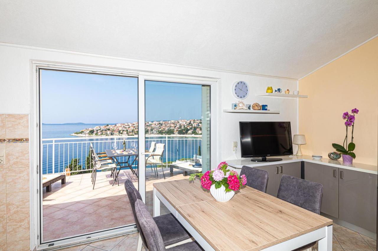 Apartments Villa Nea Leona Trogir Ngoại thất bức ảnh