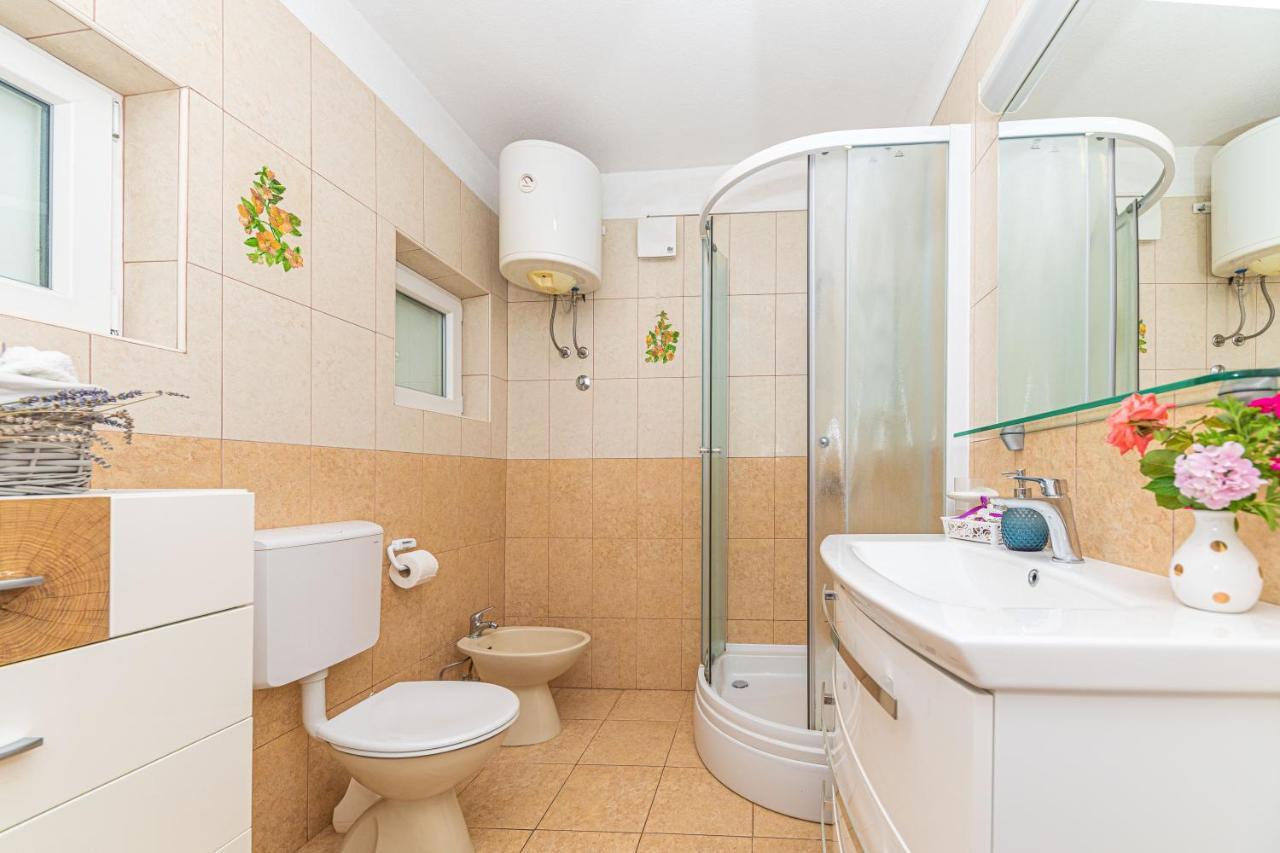 Apartments Villa Nea Leona Trogir Ngoại thất bức ảnh